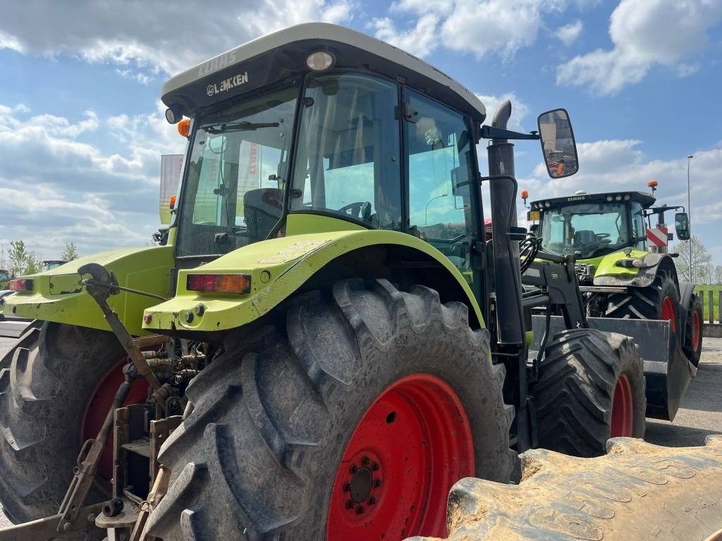 Farm tractor Claas Ares 697