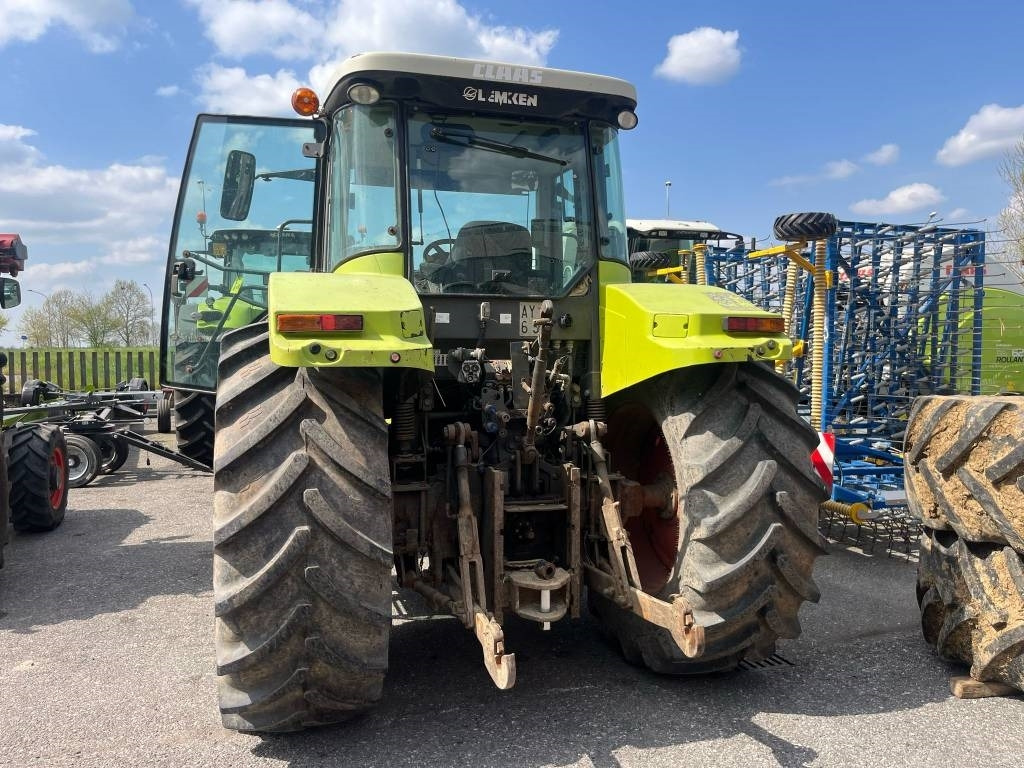 Farm tractor Claas Ares 697