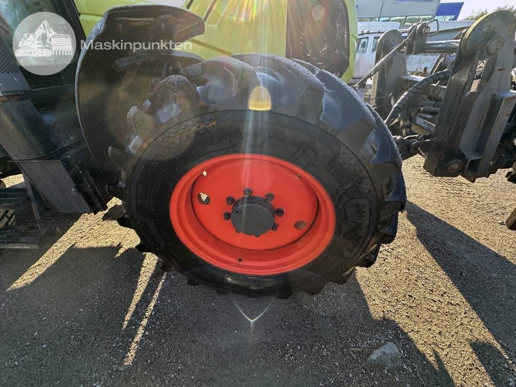 Farm tractor Claas Arion 410