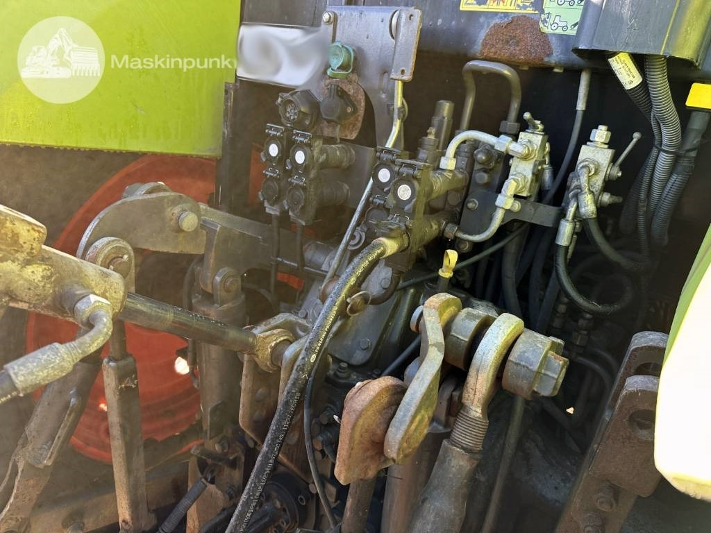 Farm tractor Claas Arion 410