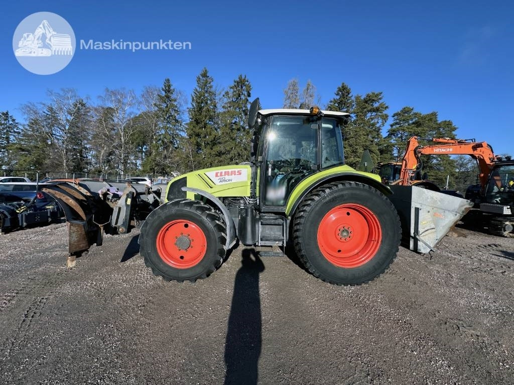 Farm tractor Claas Arion 410