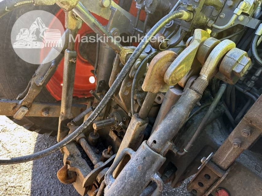 Farm tractor Claas Arion 410