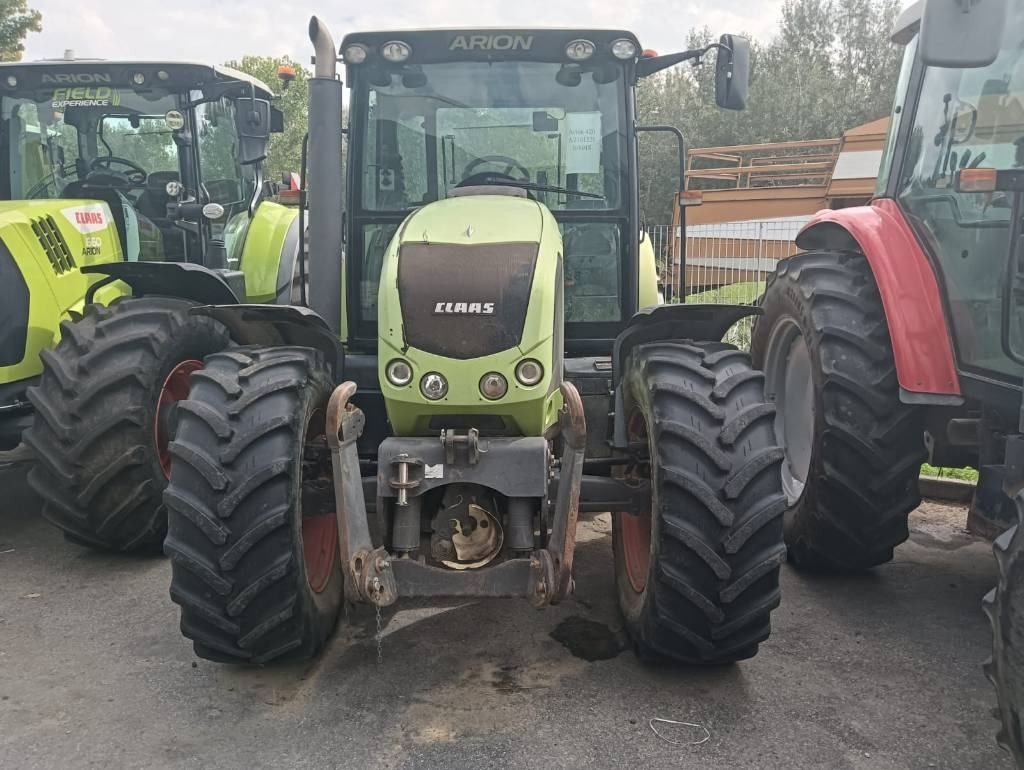 Farm tractor Claas Arion 420