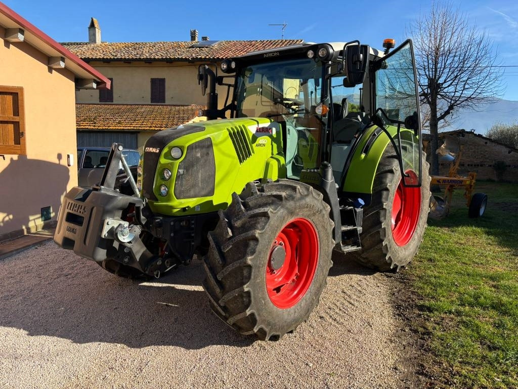 Farm tractor Claas Arion 450