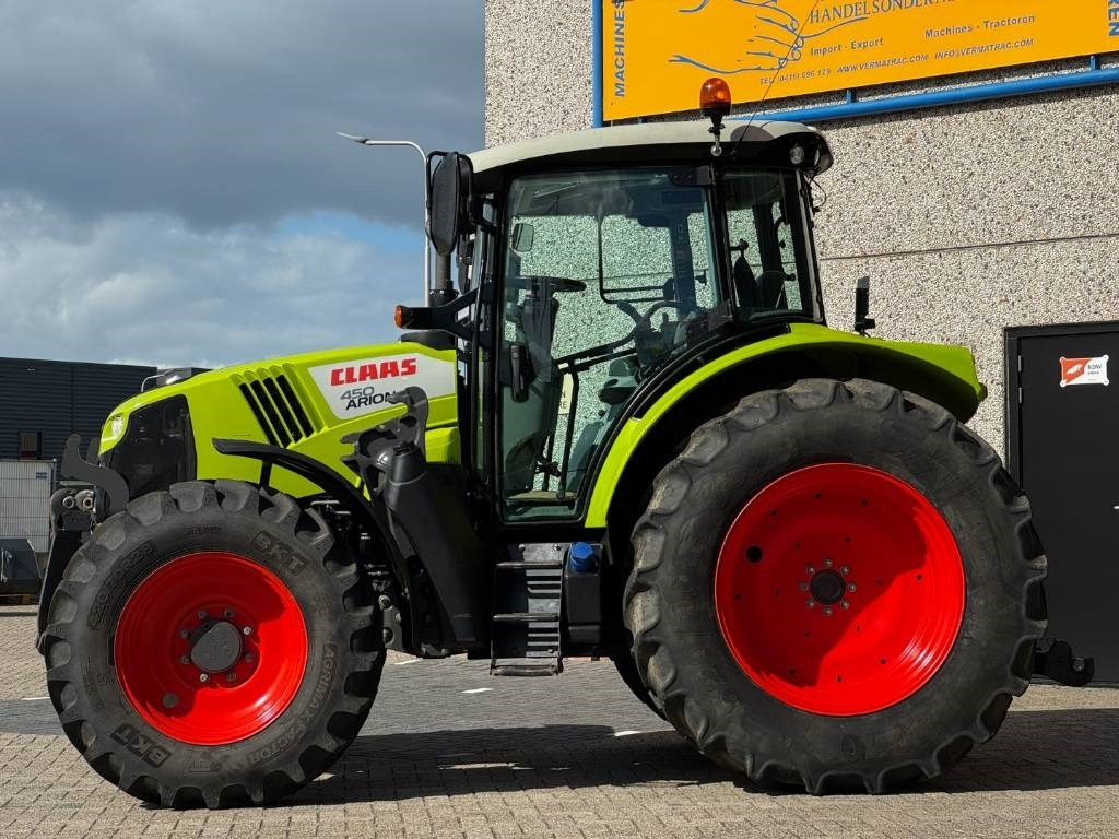Farm tractor Claas Arion 450 CIS