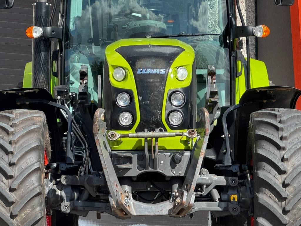 Farm tractor Claas Arion 450 CIS