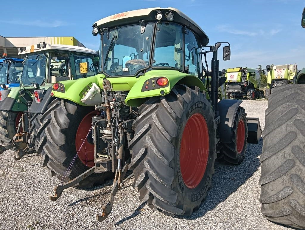 Farm tractor Claas Arion 460