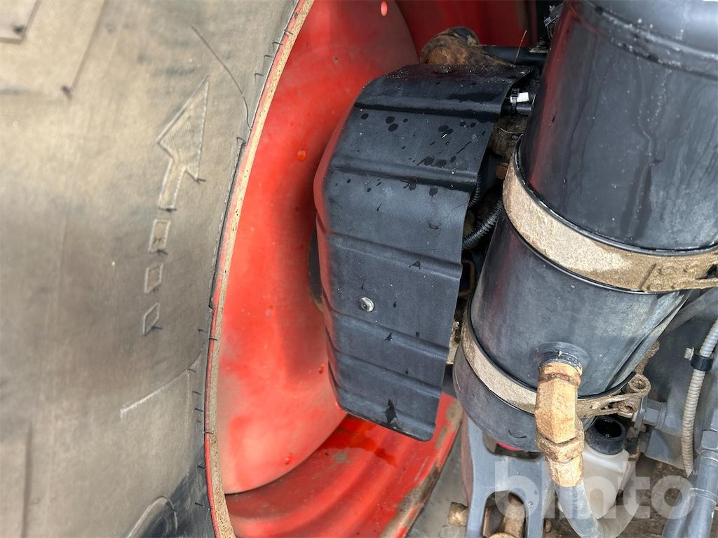 Farm tractor Claas Arion 460