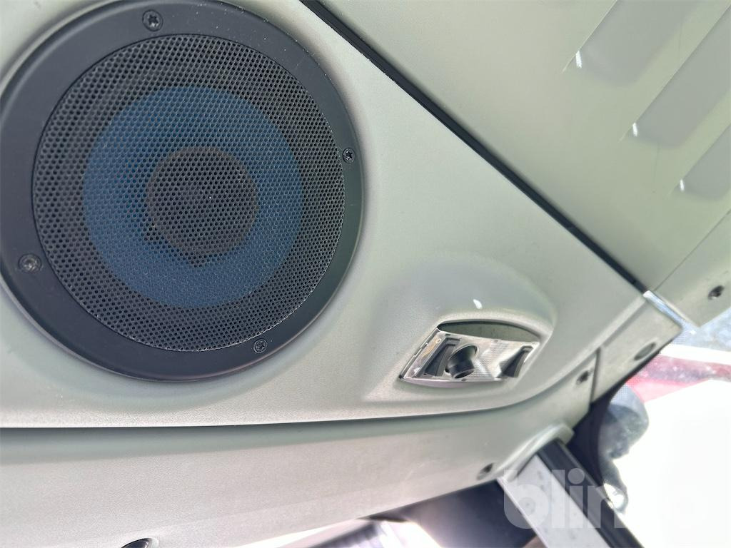 Farm tractor Claas Arion 460