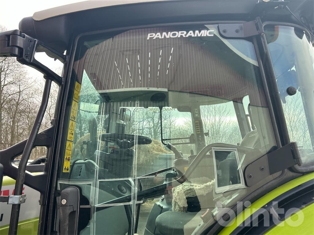 Farm tractor Claas Arion 460