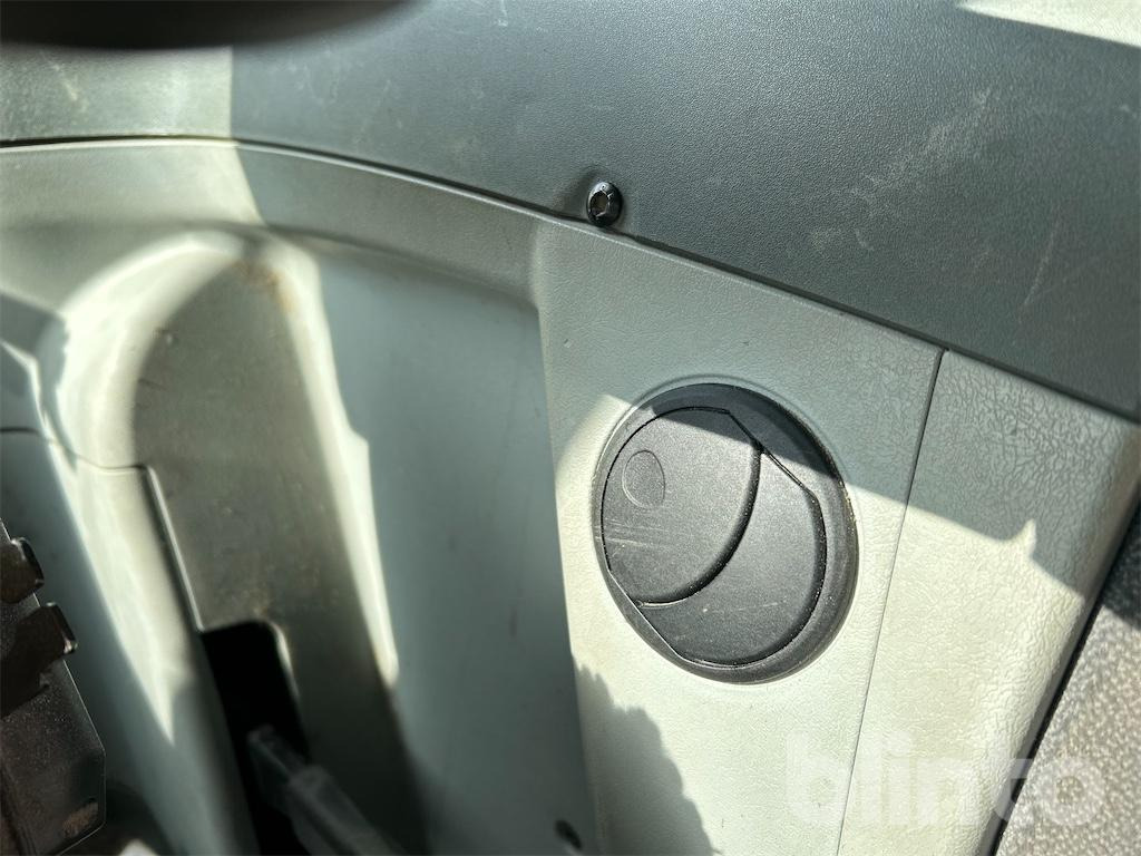 Farm tractor Claas Arion 460