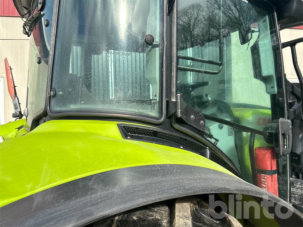 Farm tractor Claas Arion 460