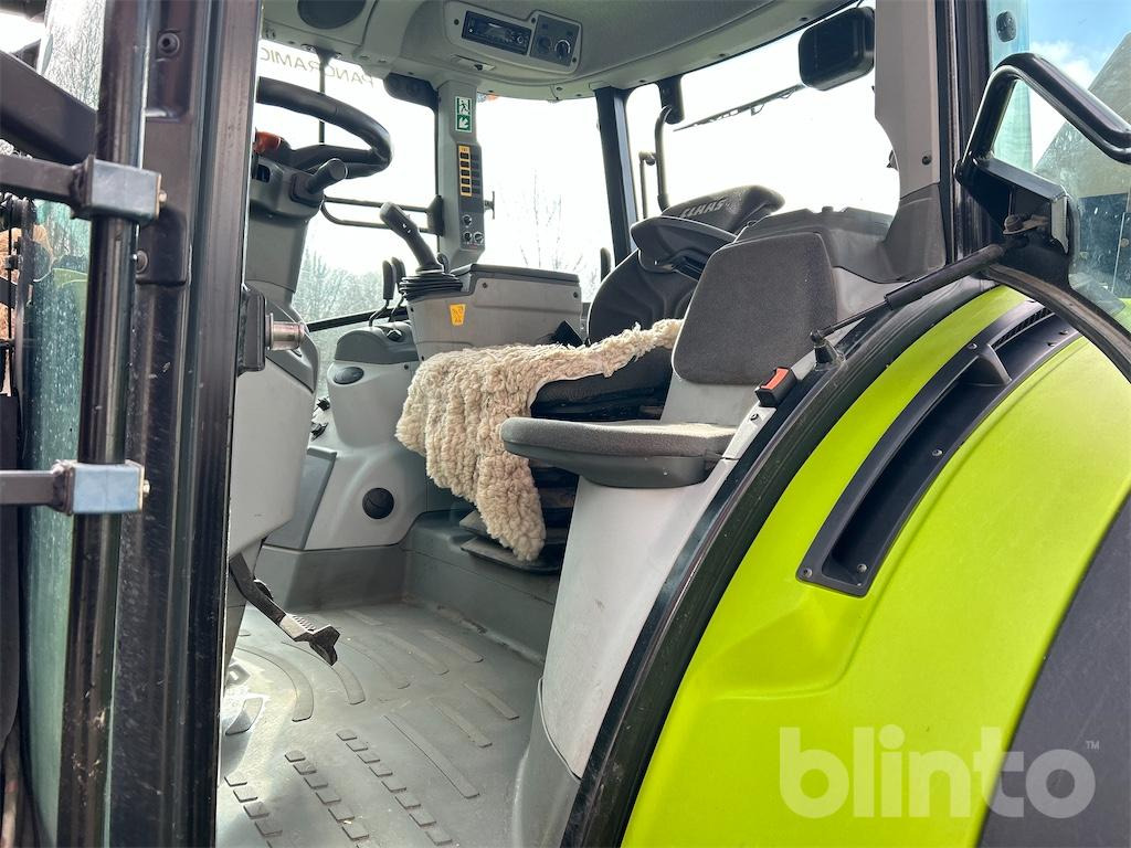 Farm tractor Claas Arion 460