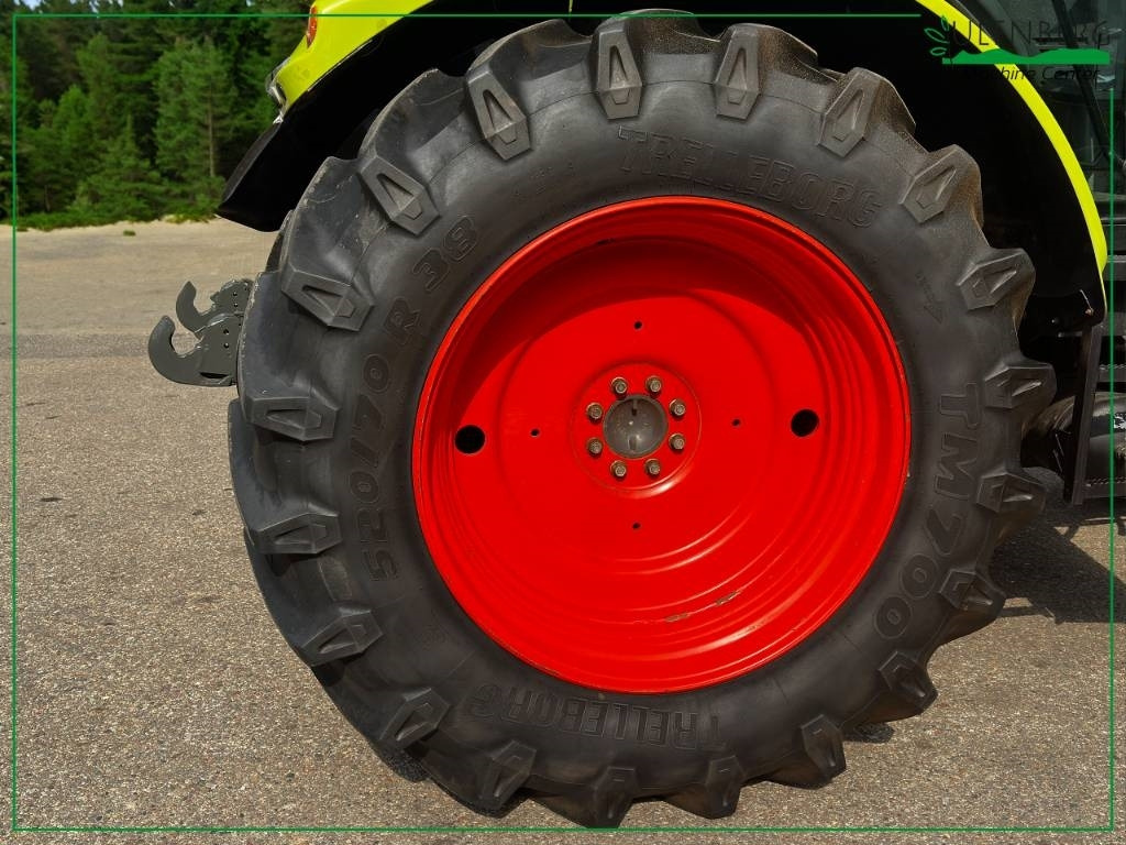 Farm tractor Claas Arion 610 C