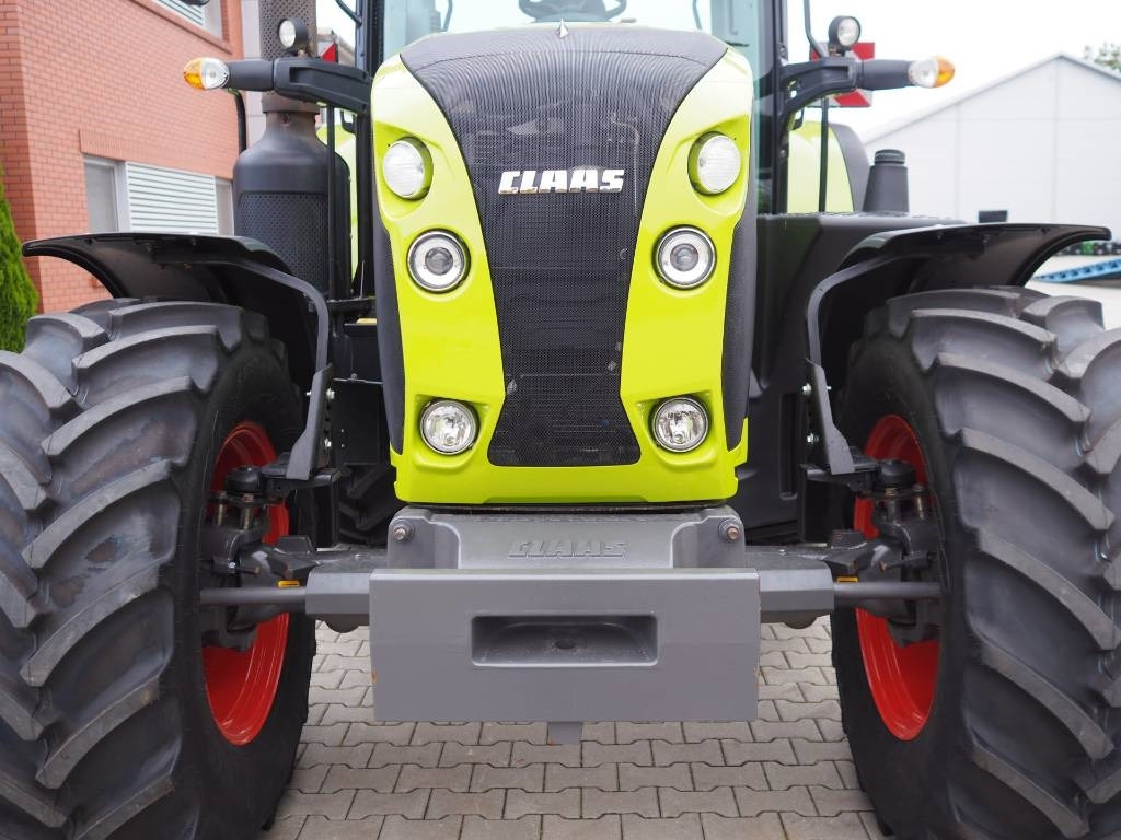 Farm tractor Claas Arion 610 CIS