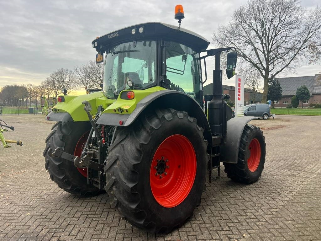 Farm tractor Claas Arion 610 CIS