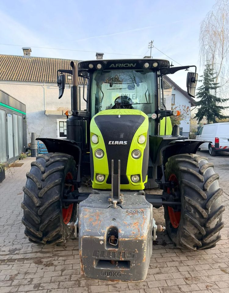 Farm tractor Claas Arion 610 CIS