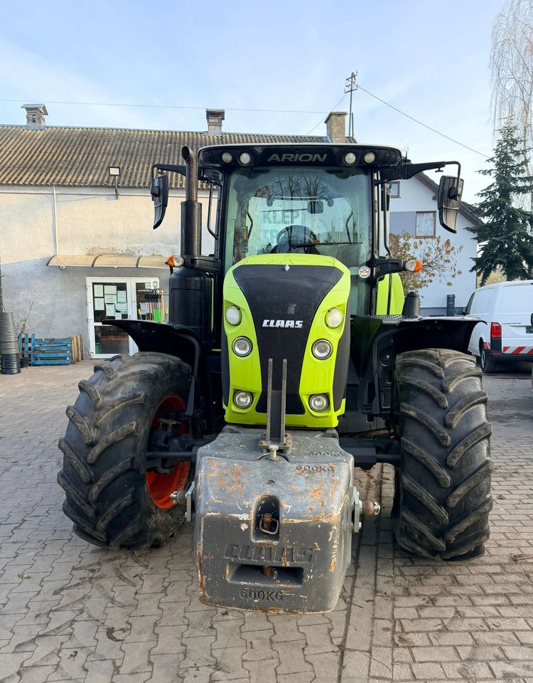 Farm tractor Claas Arion 610 CIS