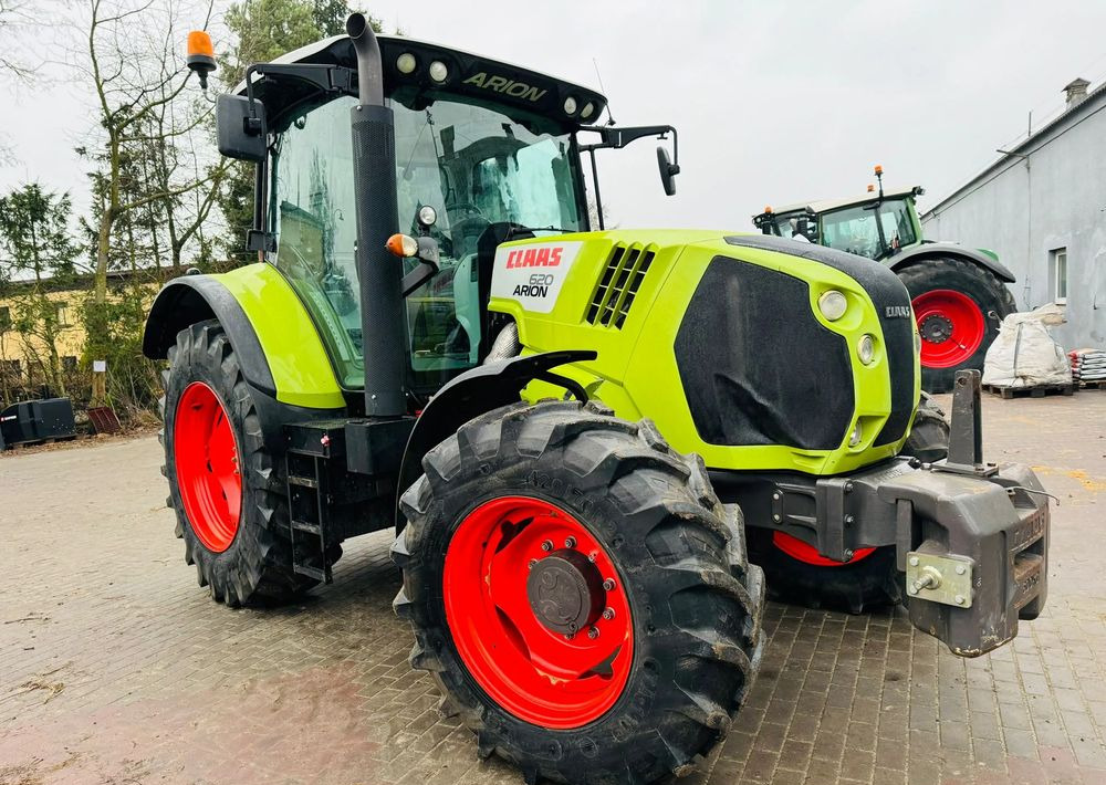 Farm tractor Claas Arion 620