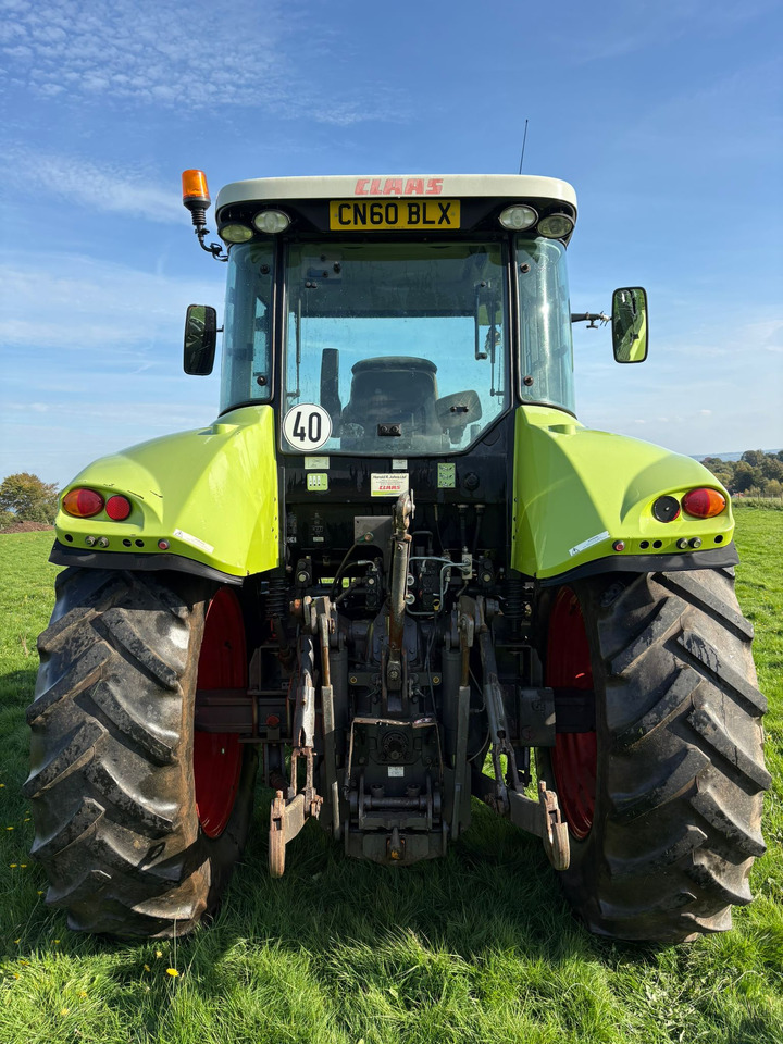 Farm tractor Claas Arion 620C