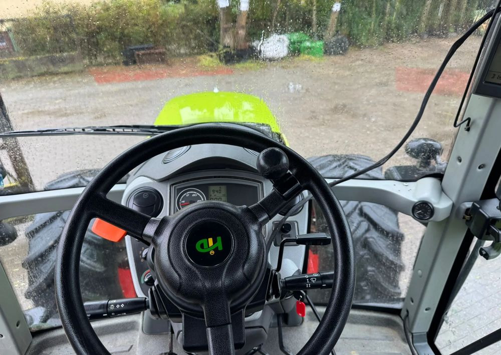 Farm tractor Claas Arion 630