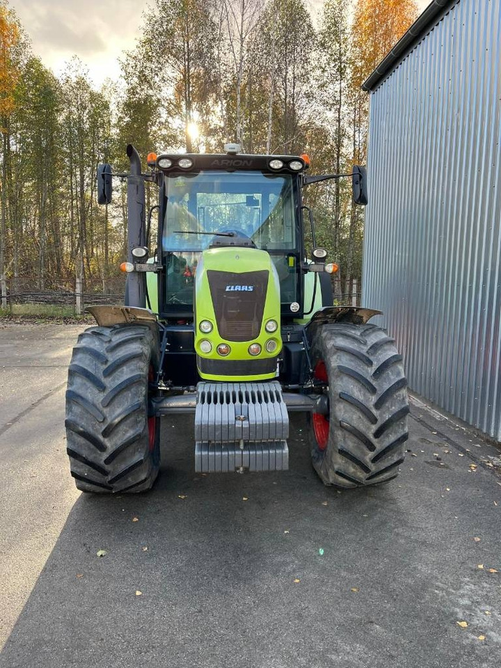 Farm tractor Claas Arion 640 CIS