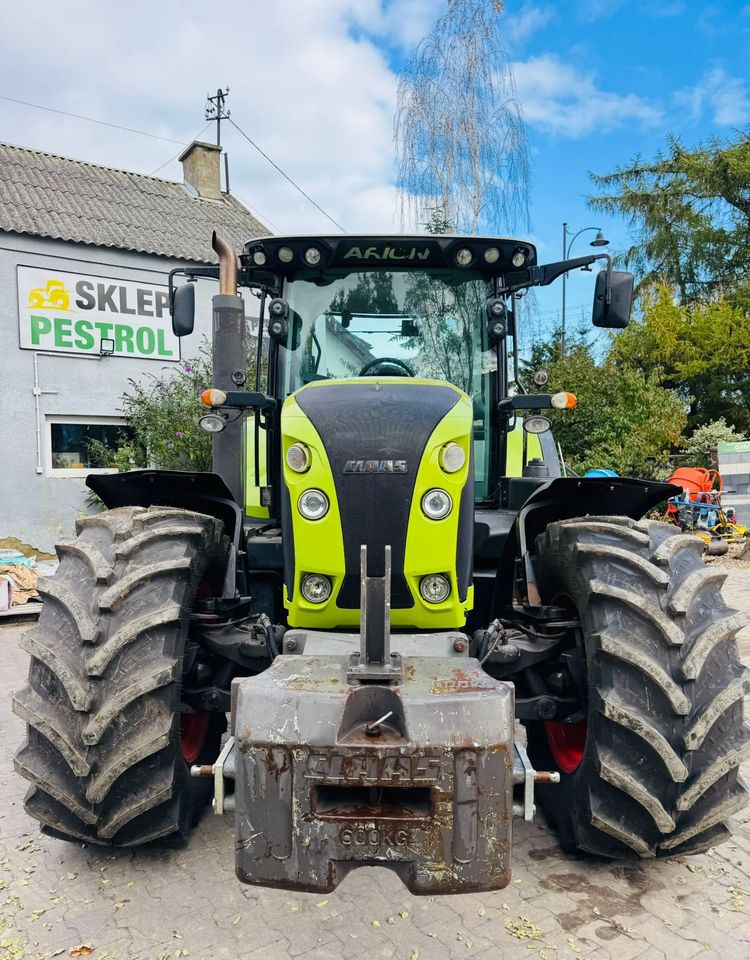 Farm tractor Claas Arion 650