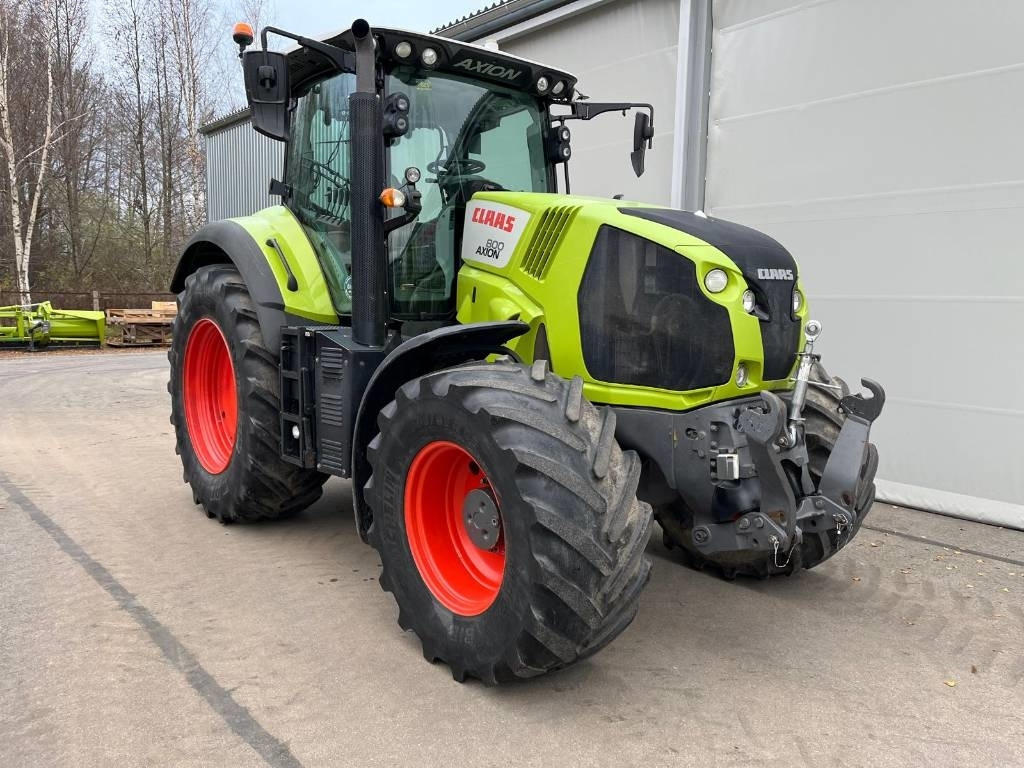 Farm tractor Claas Axion 800 CIS