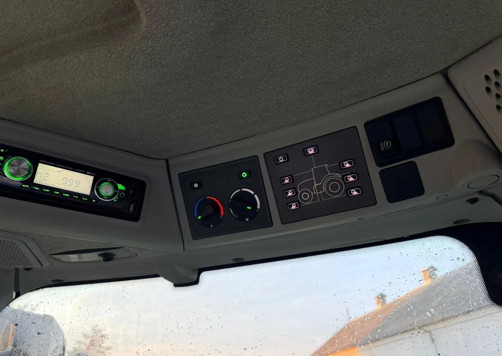 Farm tractor Claas Axion 830 CMATIC CEBIS