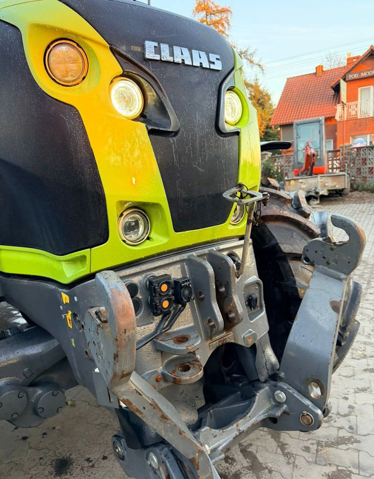 Farm tractor Claas Axion 830 CMATIC CEBIS