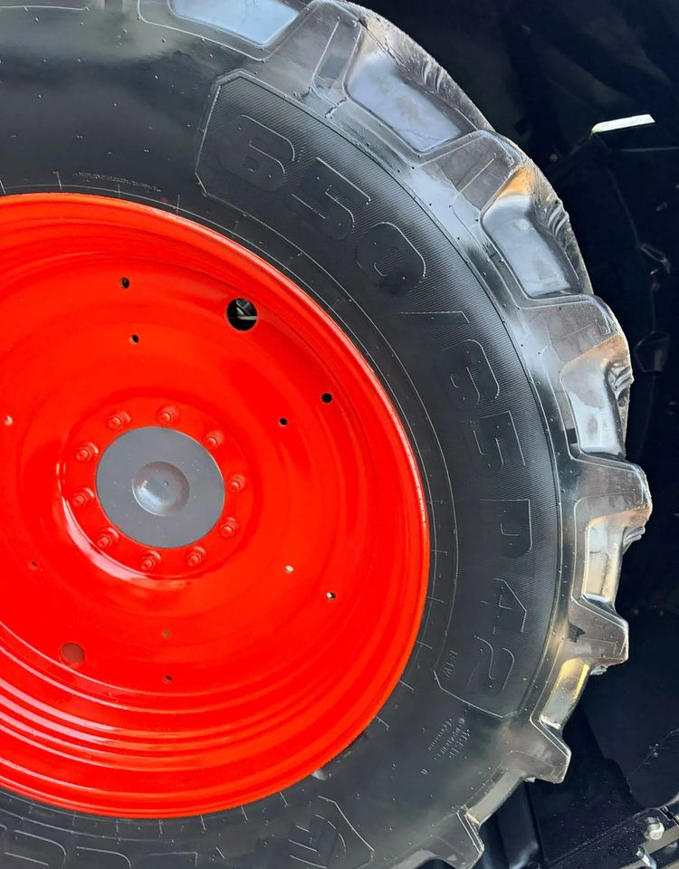 Farm tractor Claas Axion 830 CMATIC CEBIS