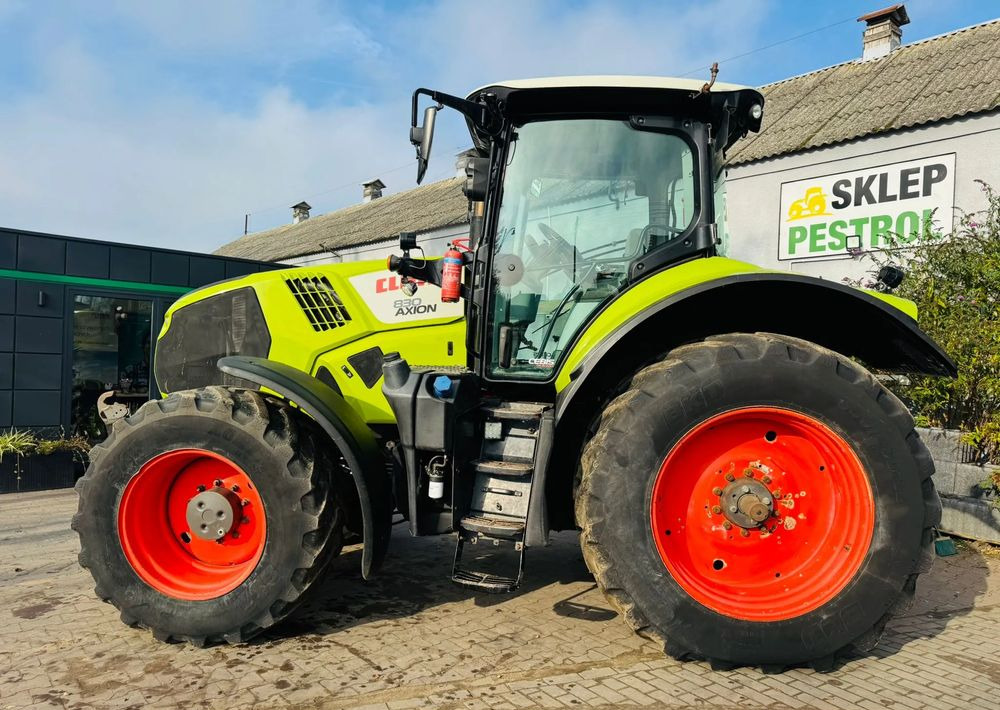 Farm tractor Claas Axion 830 Cebis