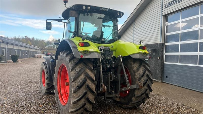 Farm tractor Claas Axion 830 Med frontlift