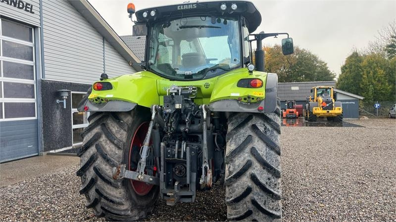 Farm tractor Claas Axion 830 Med frontlift