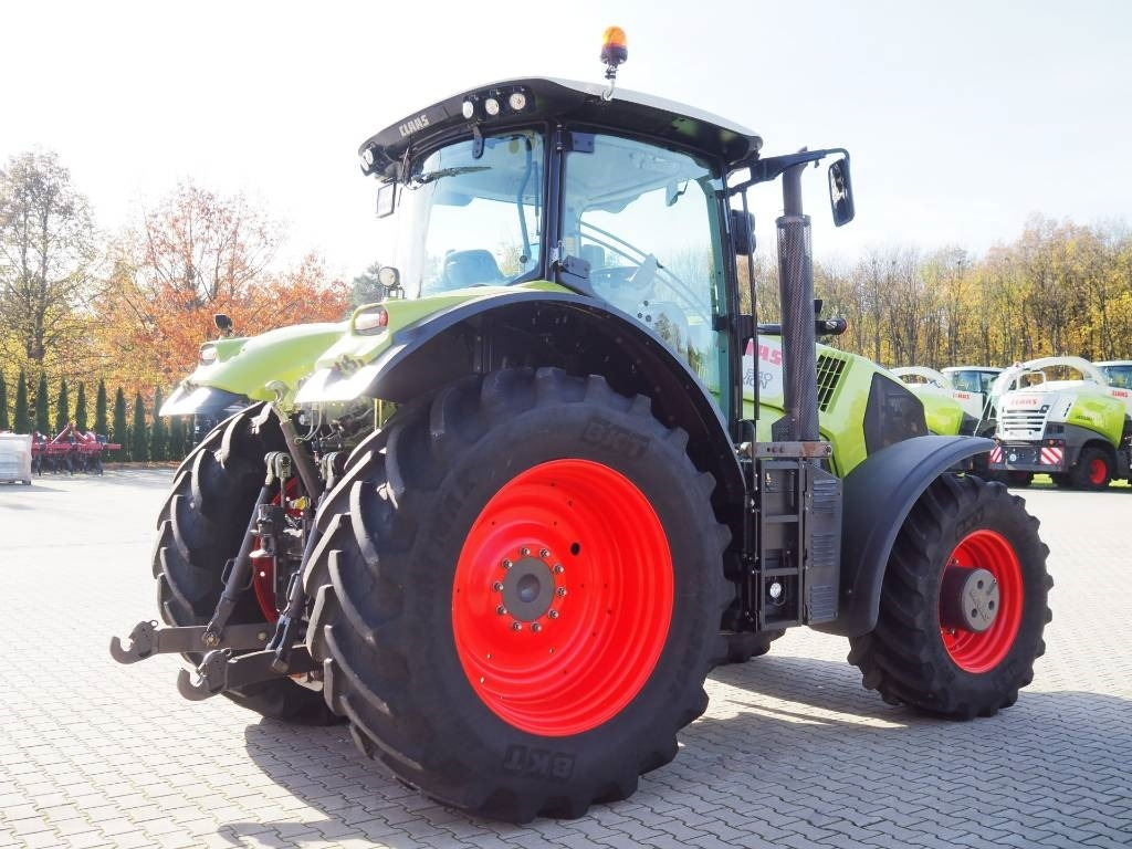 Farm tractor Claas Axion 840 CEBIS