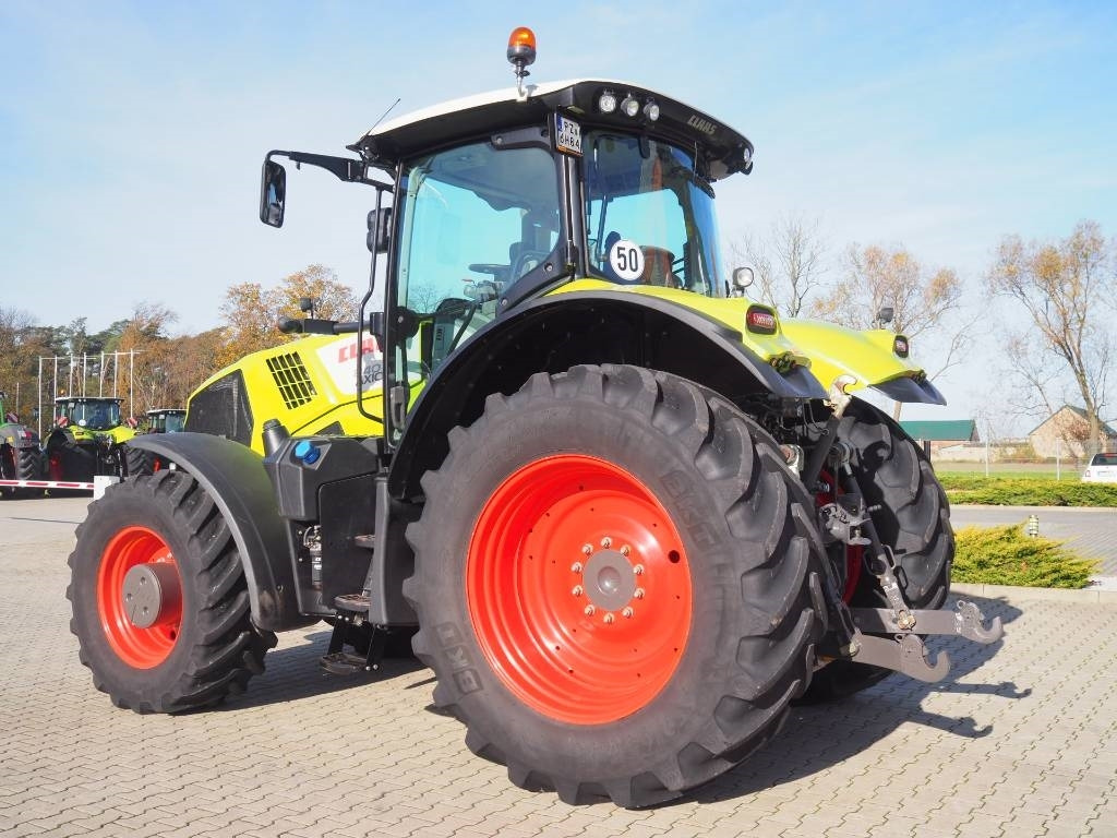 Farm tractor Claas Axion 840 CEBIS