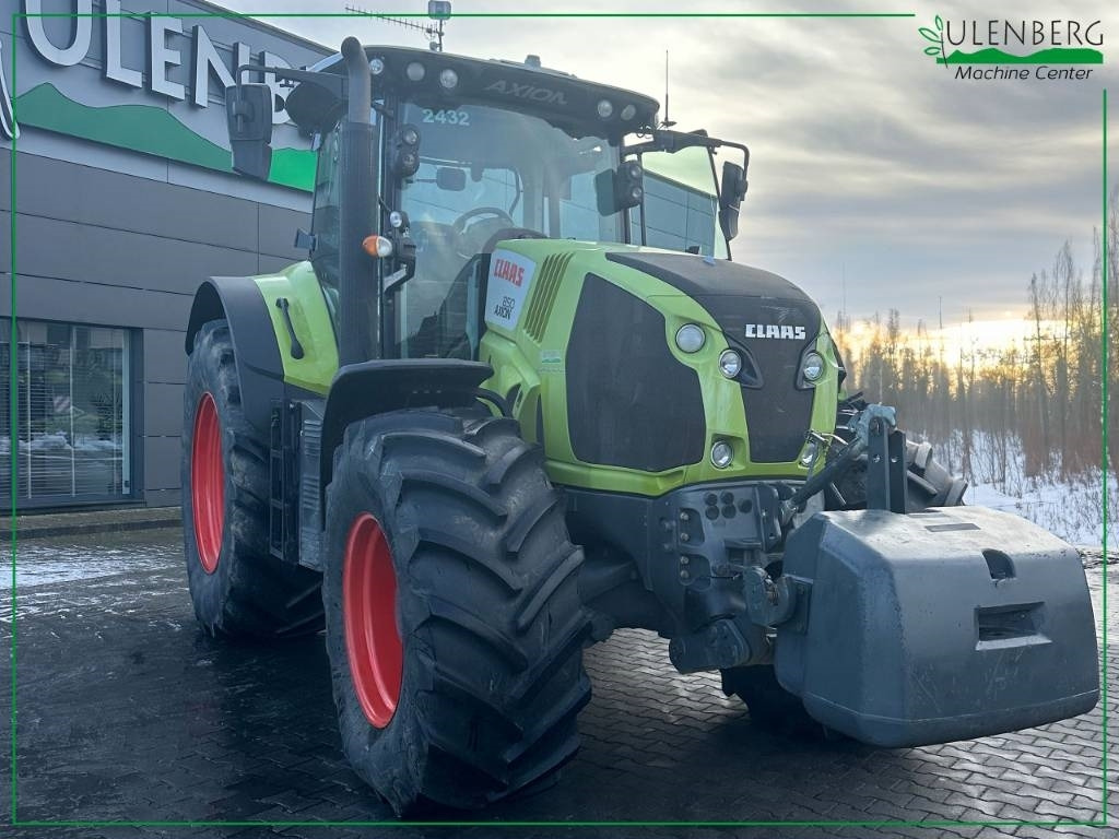 Farm tractor Claas Axion 850