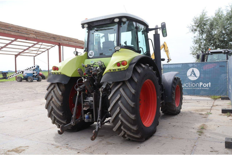 Farm tractor Claas Axion 850