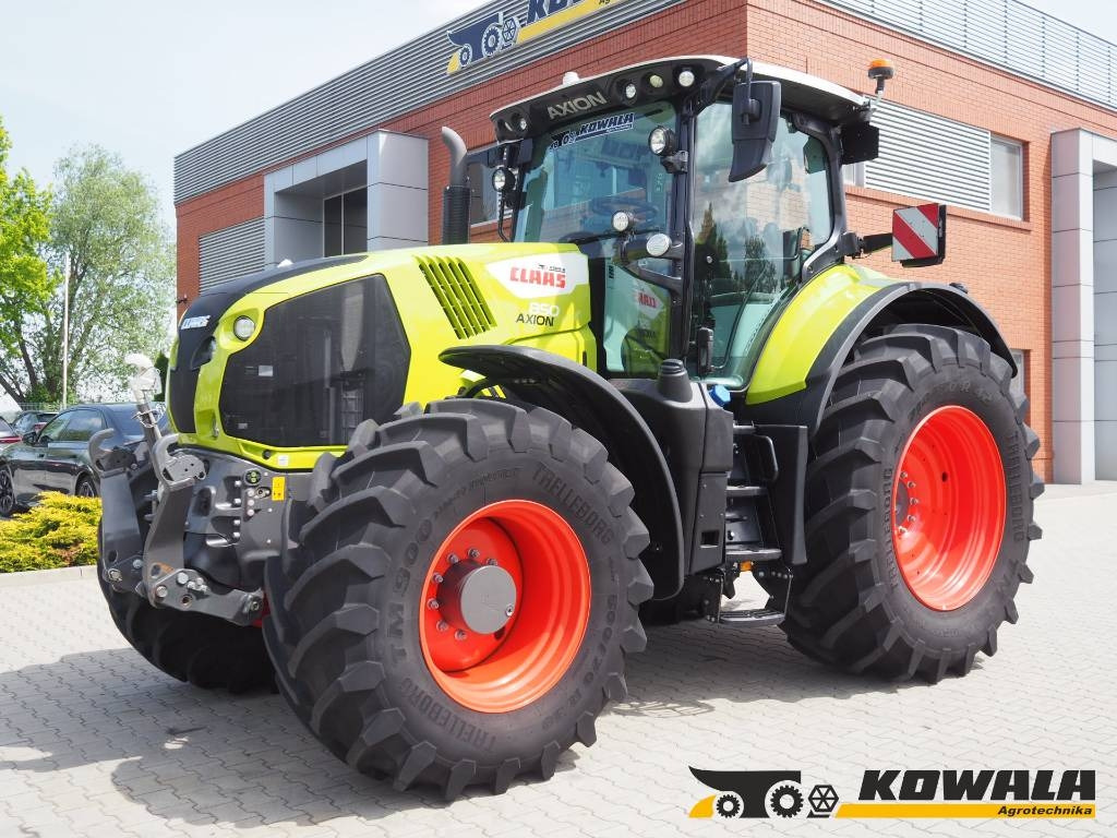 Farm tractor Claas Axion 850 Cebis