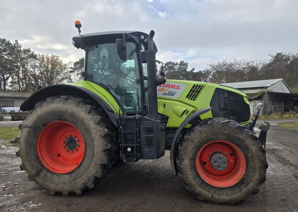 Farm tractor Claas Axion 850 Cmatic