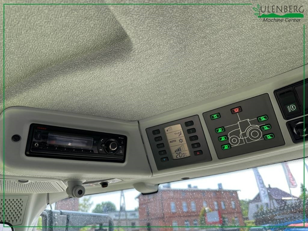 Farm tractor Claas Axion 870 Cmatic