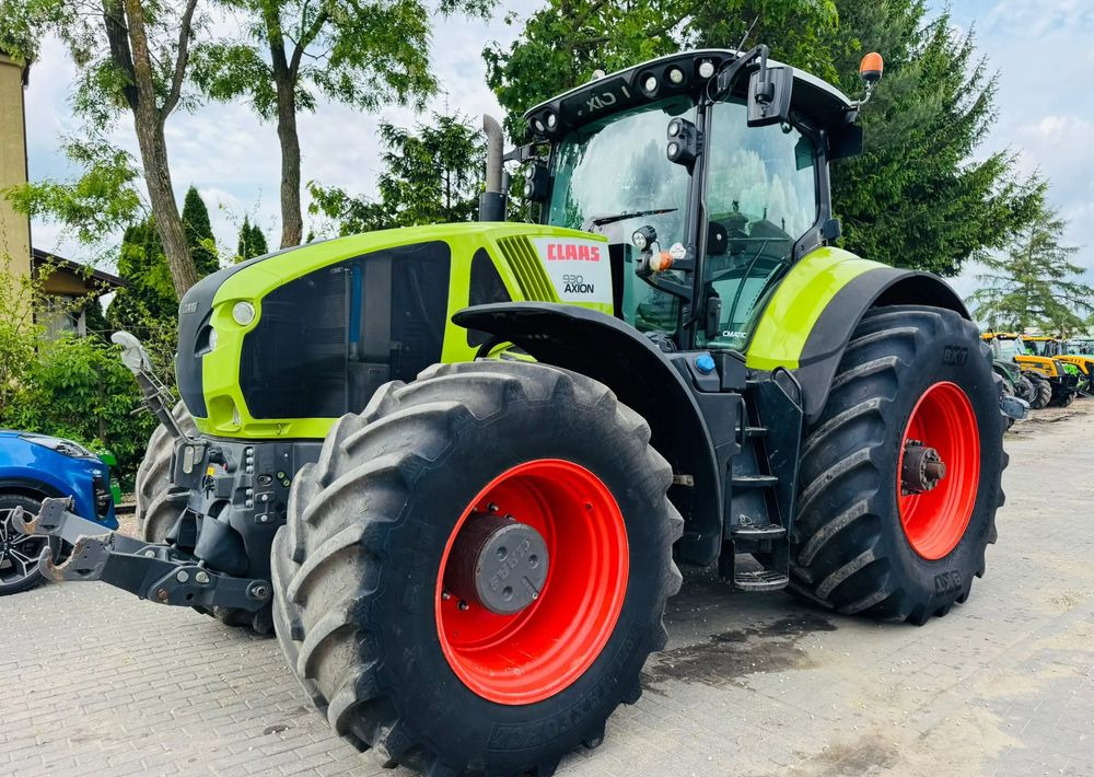 Farm tractor Claas Axion 930 CMATIC CEBIS