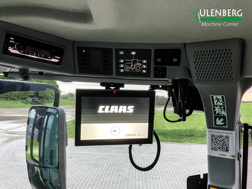 Farm tractor Claas Axion 930 Cmatic