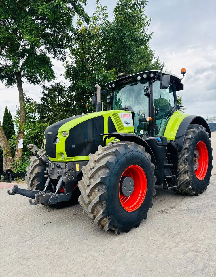 Farm tractor Claas Axion 940 CMATIC CEBIS