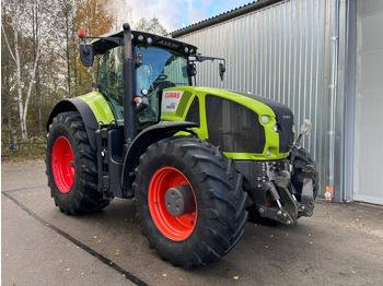 Farm tractor Claas Axion 950 
