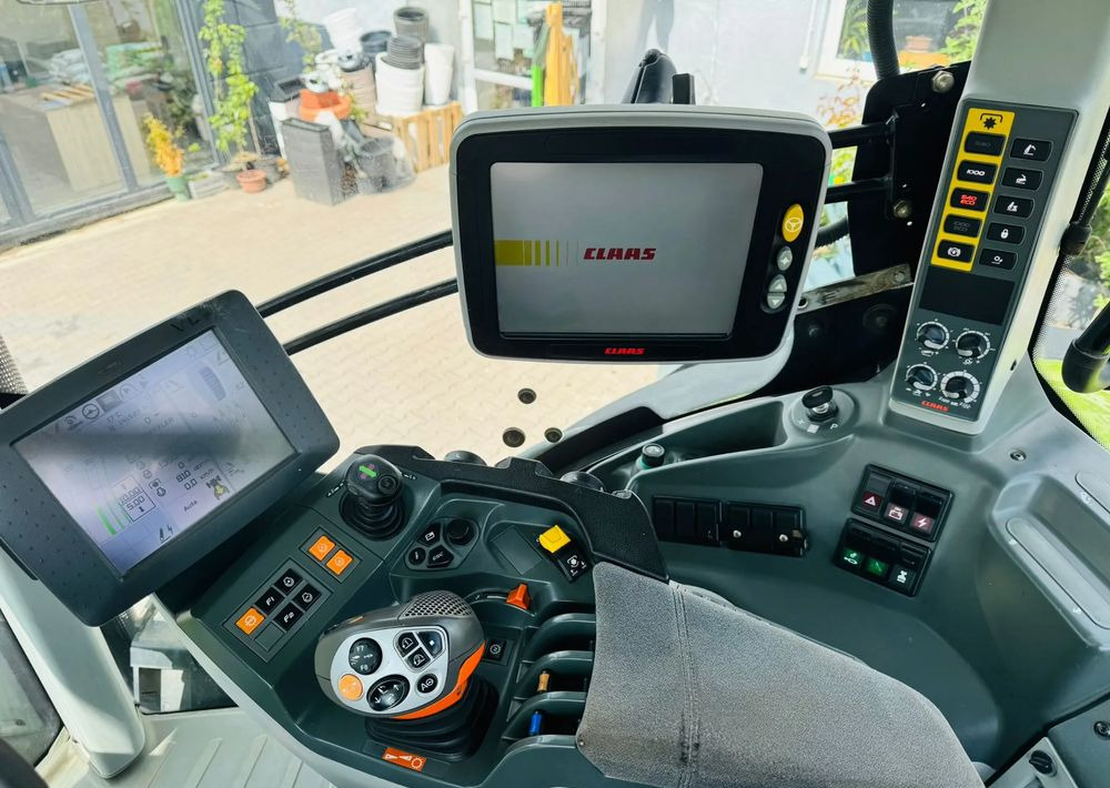 Farm tractor Claas Axion 950 CEBIS CMATIC