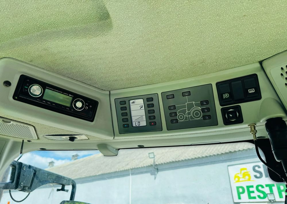 Farm tractor Claas Axion 950 CMATIC