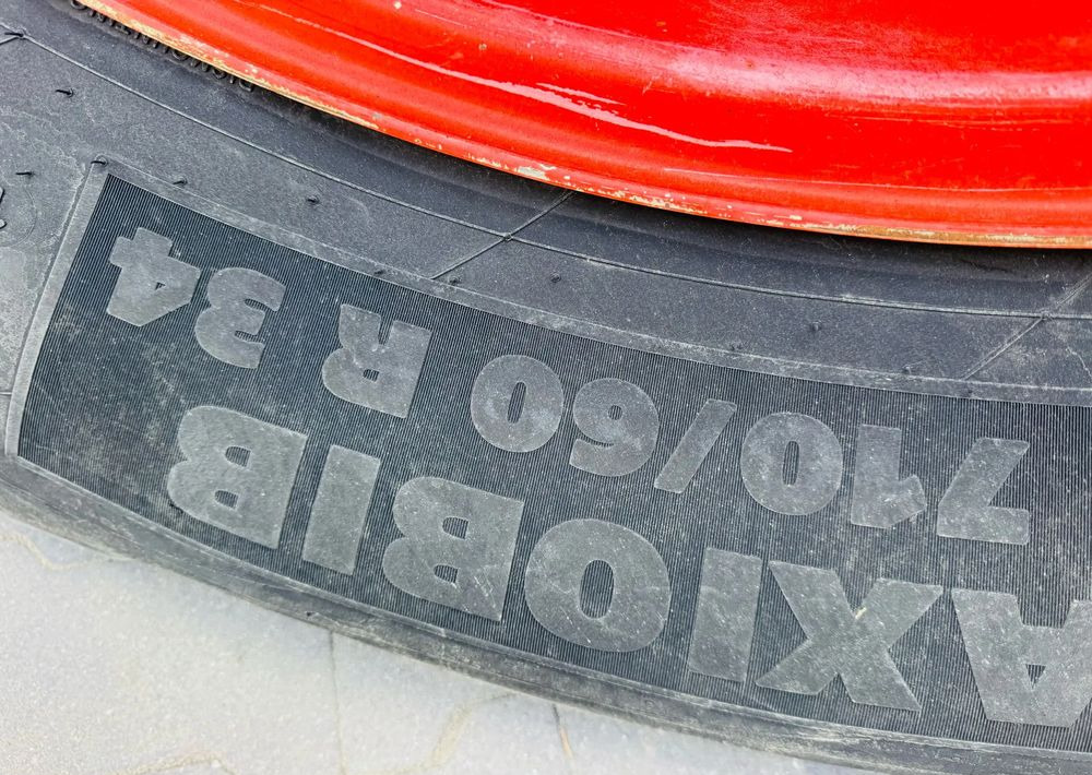 Farm tractor Claas Axion 950 CMATIC