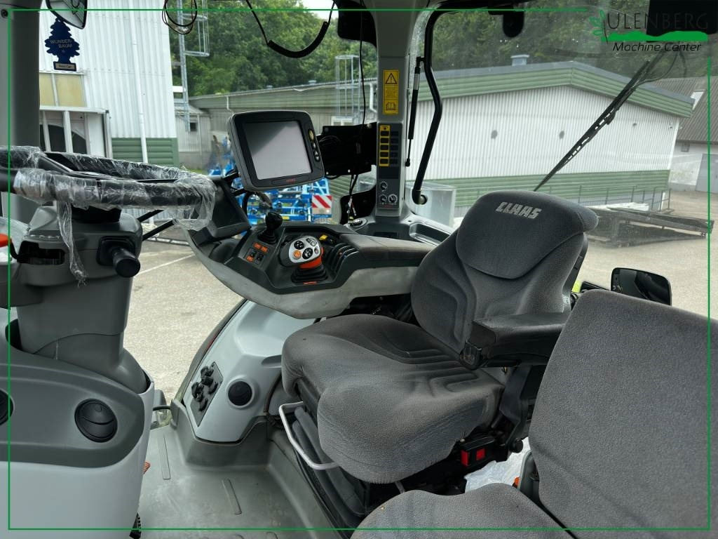 Farm tractor Claas Axion 950 Cmatic