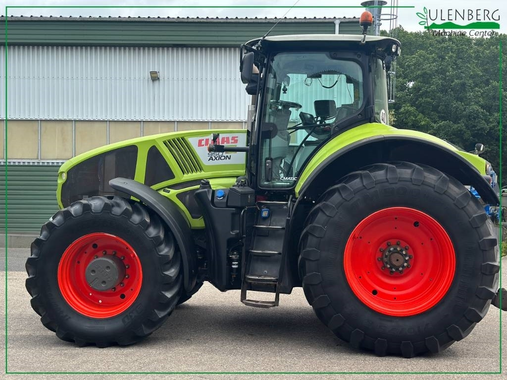 Farm tractor Claas Axion 950 Cmatic